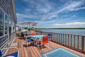 Waterfront Cape Cod Cottage with Beach and Deck!